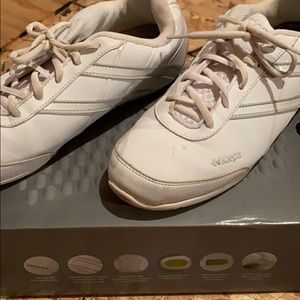 Women’s White size 9.5 cheer/ sneakers